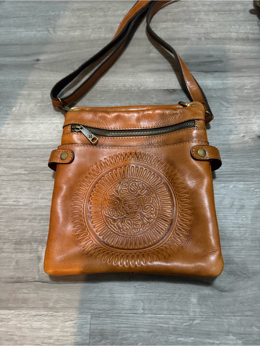 Patricia Nash Embossed Leather Crossbody Bag in Cognac EUC